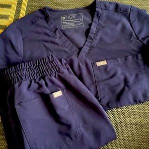 FULL SET: Figs Catarina Scrub Top & Zamora Bottoms